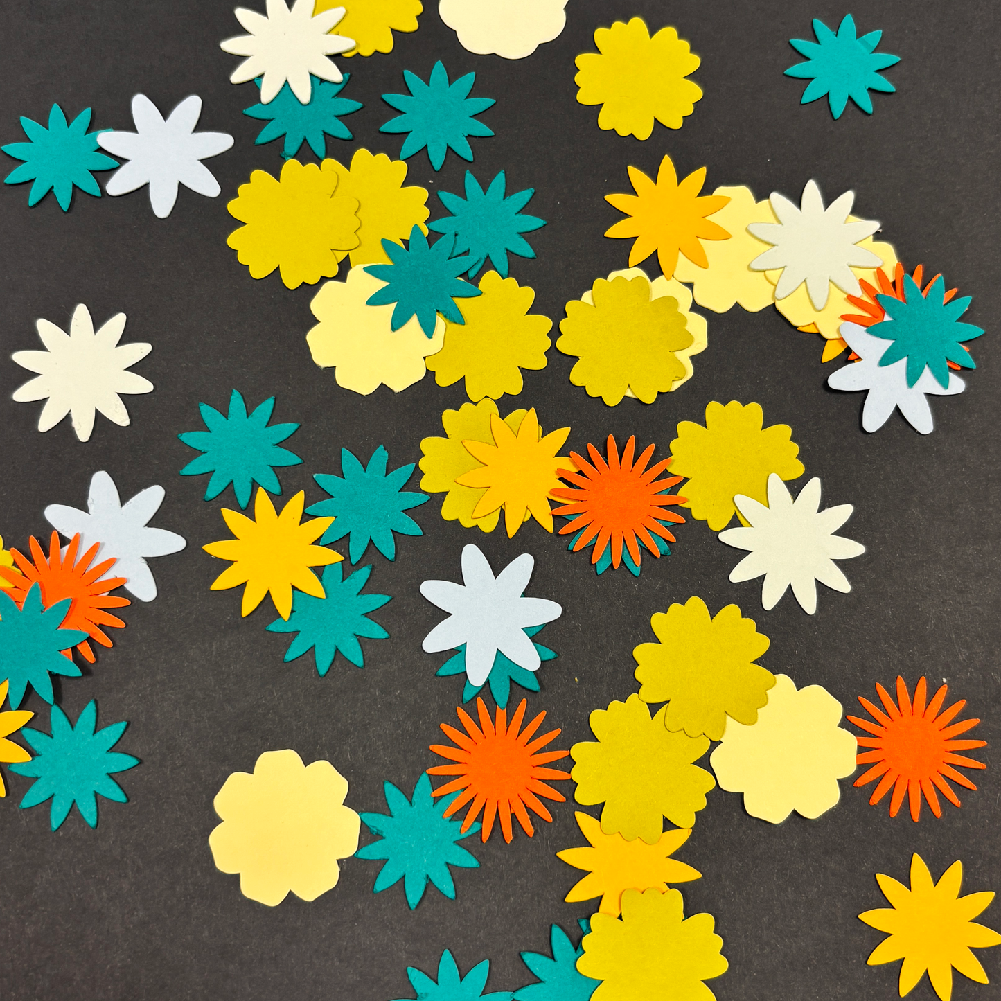 Floral Table Scatter